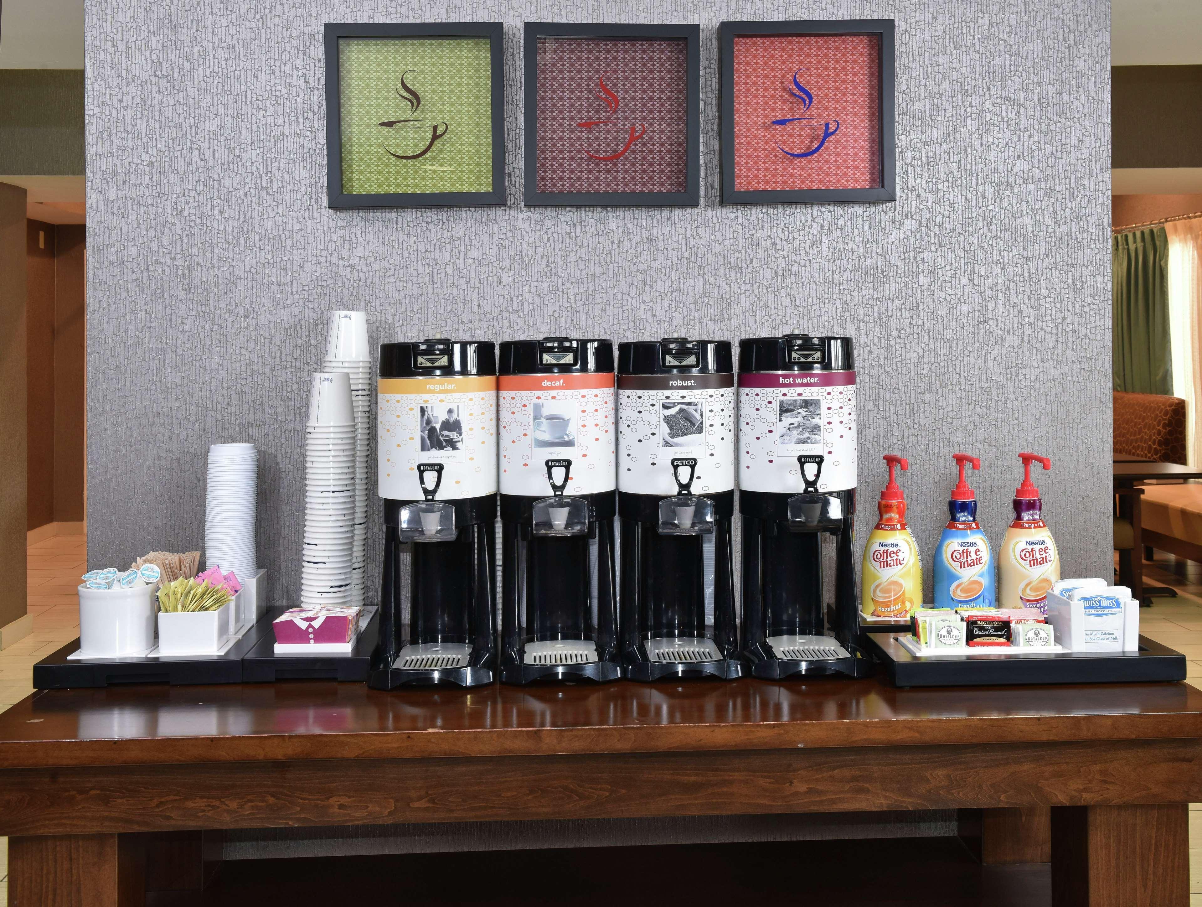 麦迪逊汉普顿酒店 外观 照片